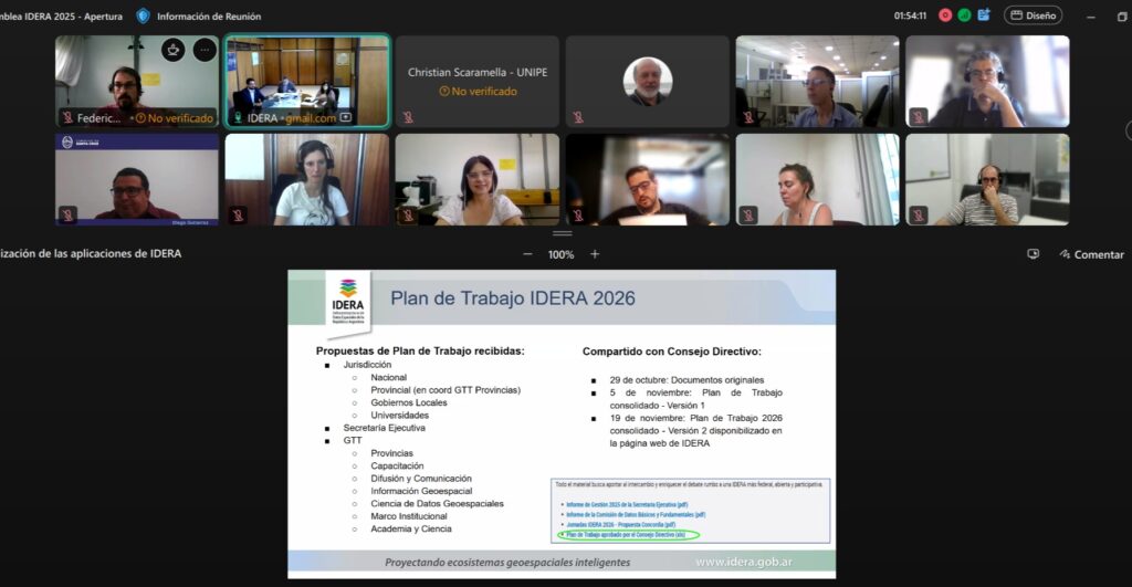 Instagram post from labgeot. This post is in position 4.